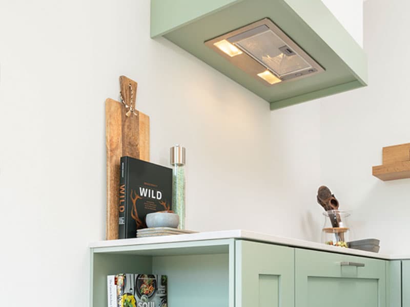 Keuken met groene elementen